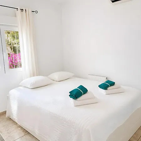 La Perla - Canuta Villa *